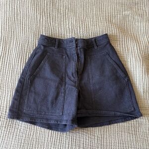 Aritzia Wilfred Free High Waisted Utility Shorts Navy Patch Pocket 4